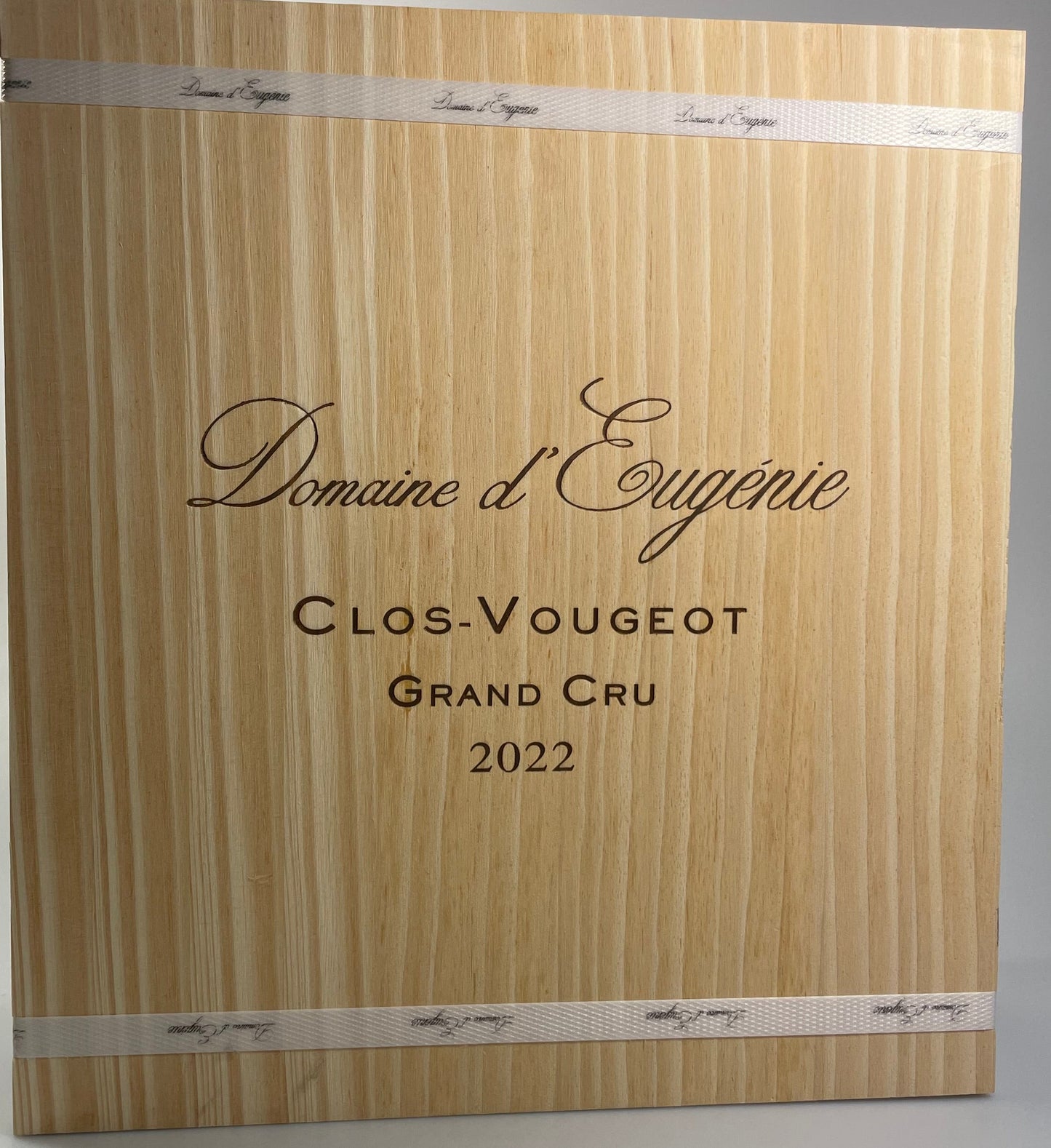 Domaine d'Eugenie Clos Vougeot Grand Cru 2022 Original 3er Holzkiste