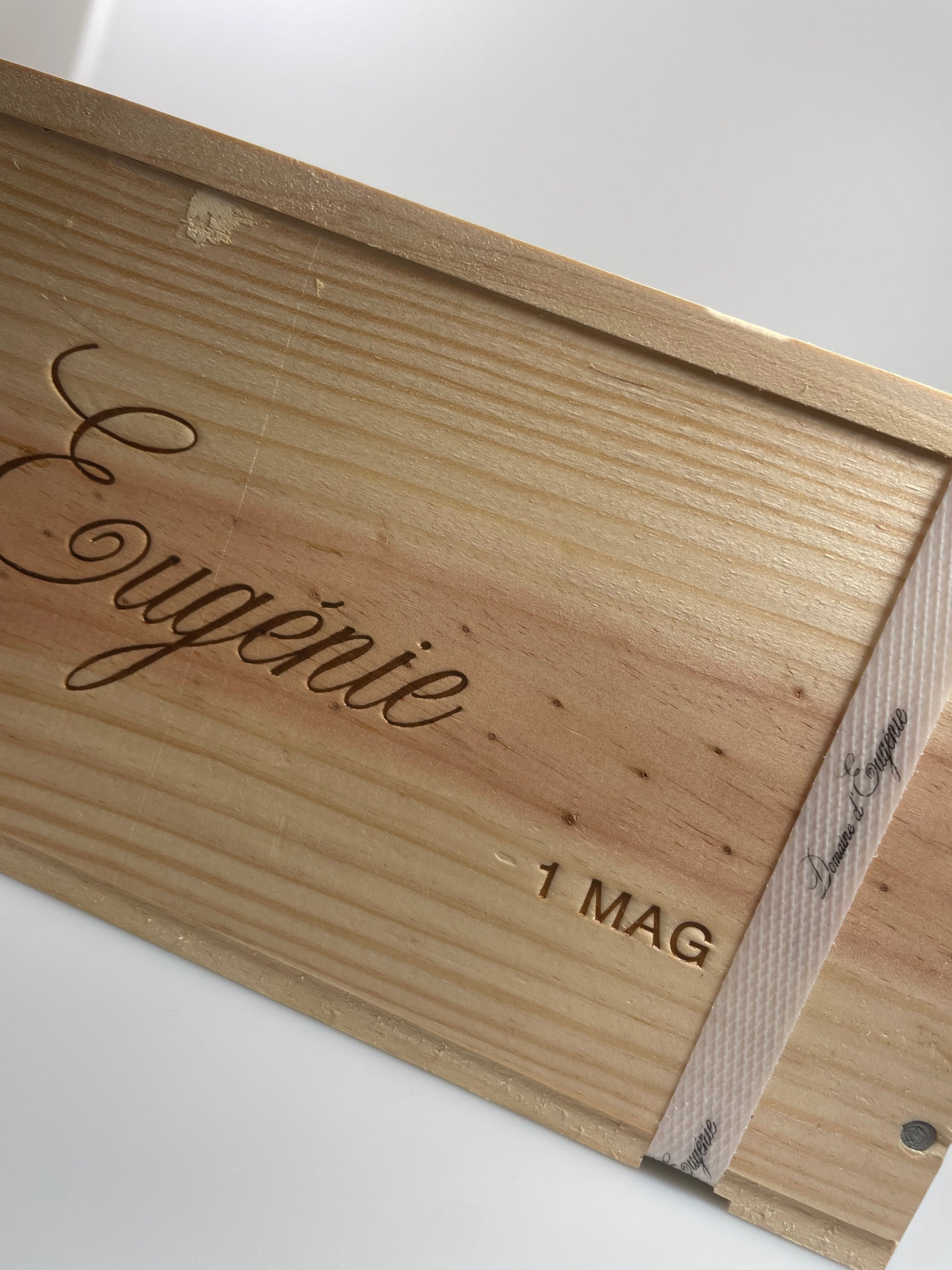 Domaine d'Eugenie Clos Vougeot Grand Cru 2022 Magnum in Holzkiste