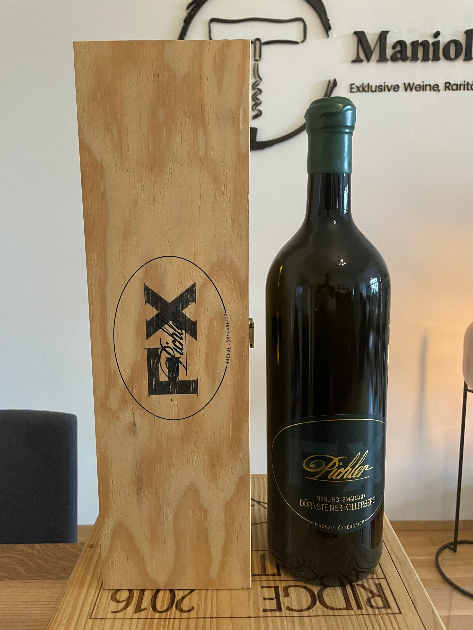 Kellerberg FX Pichler Smaragd Maniola Wines