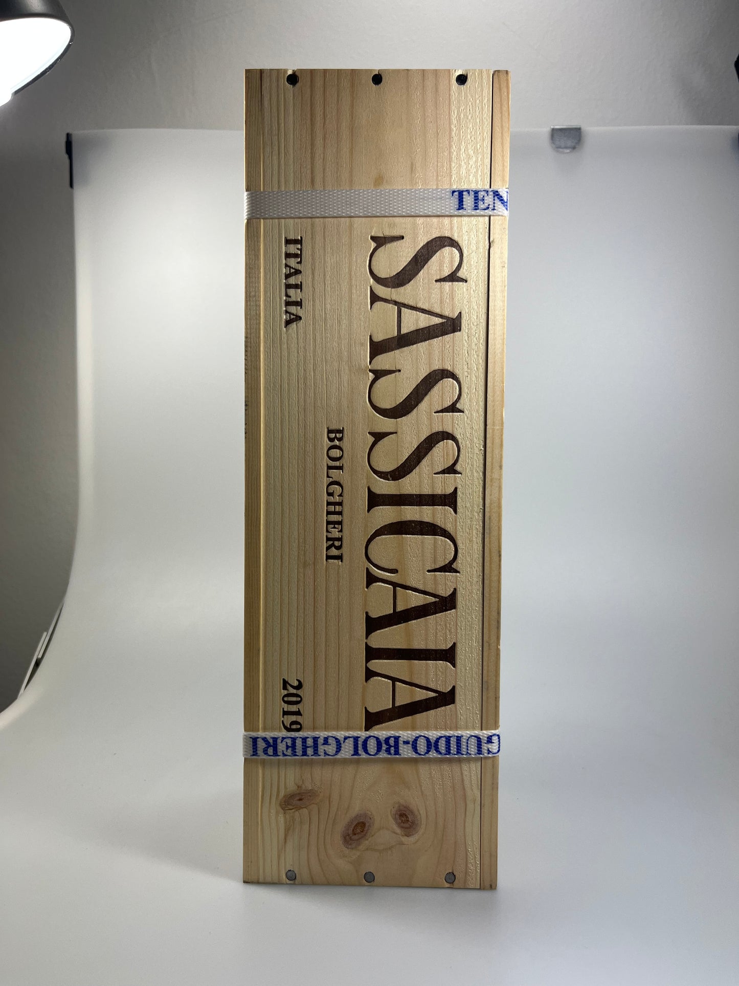 Sassicaia MAGNUM 2019 in Holzkiste